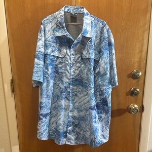 Real tree shirt, size 2XLT